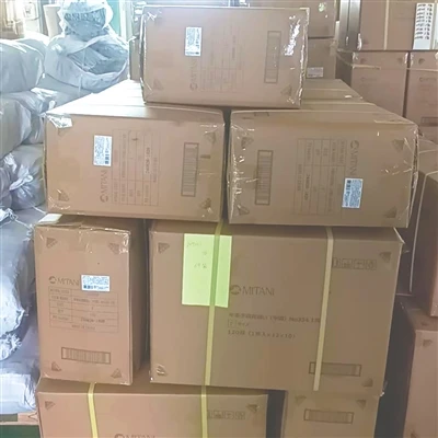 Fertige Produkte wurden für Kunden hergestellt und werden entsprechend den Ku...